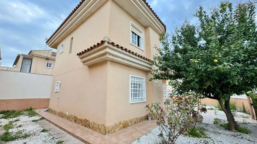 Apartment de 3 chambres à Torrevieja, Spain No. 1031 № 21