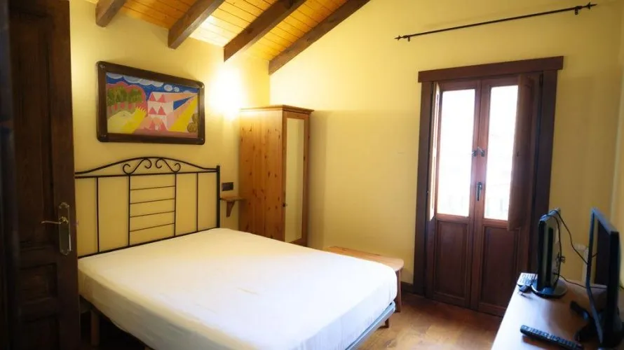 Villa de 8 chambres à Lena, Spain No. 1243 № 12