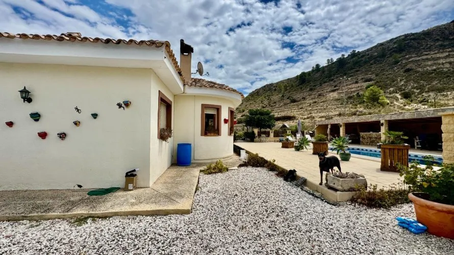 House de 3 chambres à Relleu, Spain No. 1233 № 14