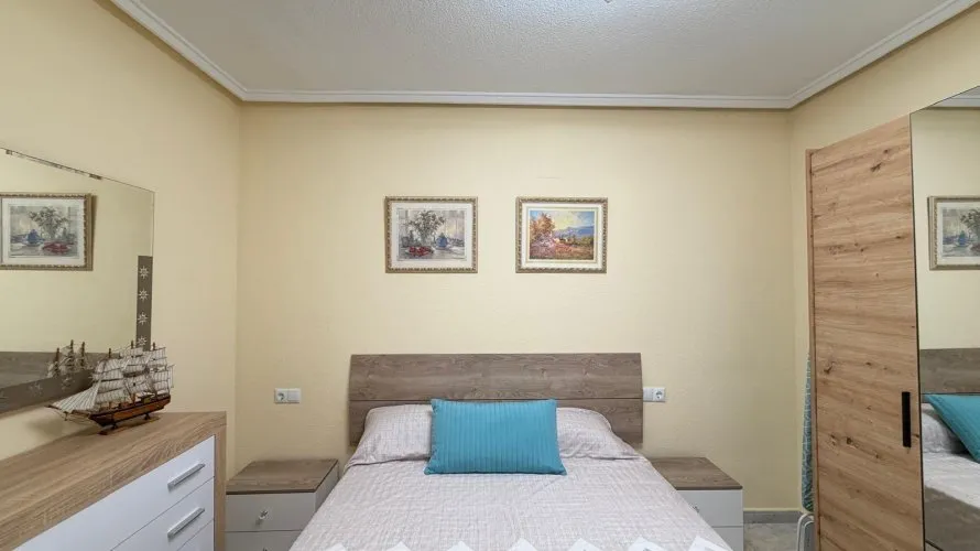 Apartment de 3 chambres à Torrevieja, Spain No. 996 № 9