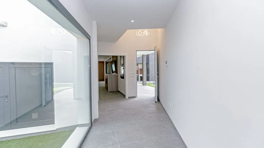 Villa de 277m² à Lo Pagan, Spain No. 1065 № 18