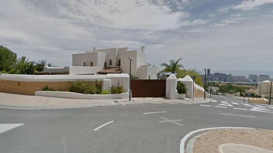 Villa de 5 chambres à Finestrat, Spain No. 1174 № 3