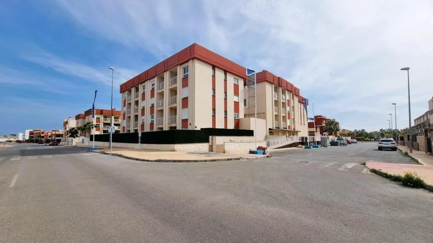 Apartment de 2 chambres à La Zenia, Spain No. 686