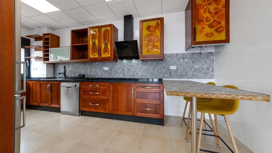 Villa de 210m² à Torrevieja, Spain No. 720 № 25