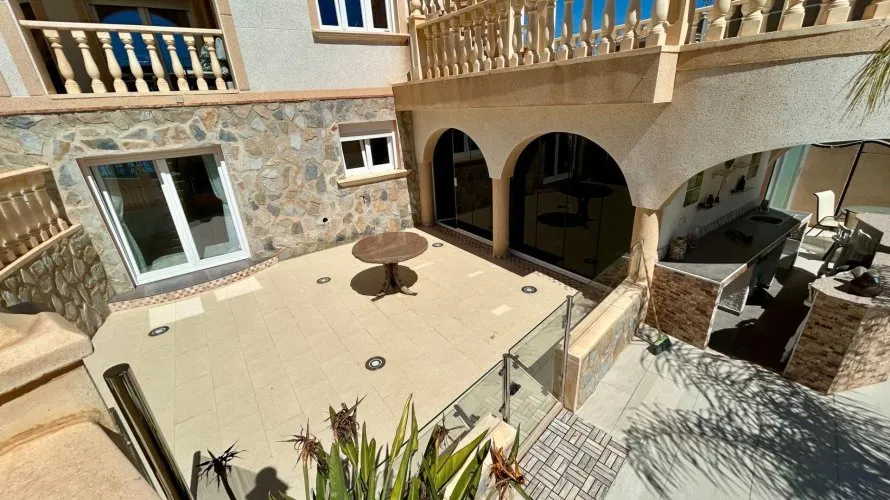 Villa de 5 chambres à Ciudad Quesada, Spain No. 1082 № 8