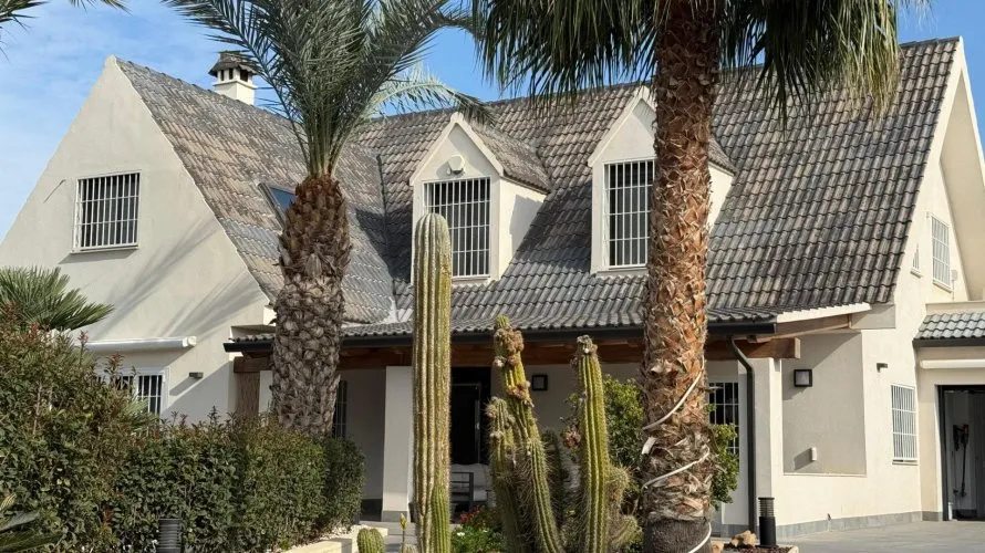 Villa de 5 chambres à San Juan, Spain No. 669 № 17