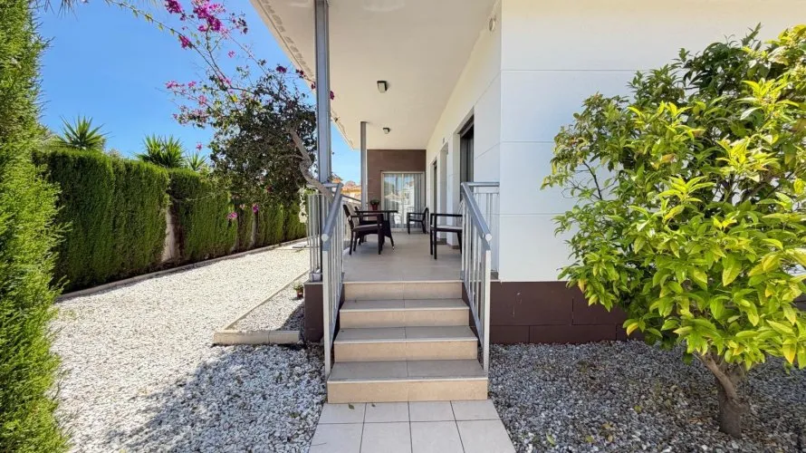 Villa de 4 chambres à Ciudad Quesada, Spain No. 1101