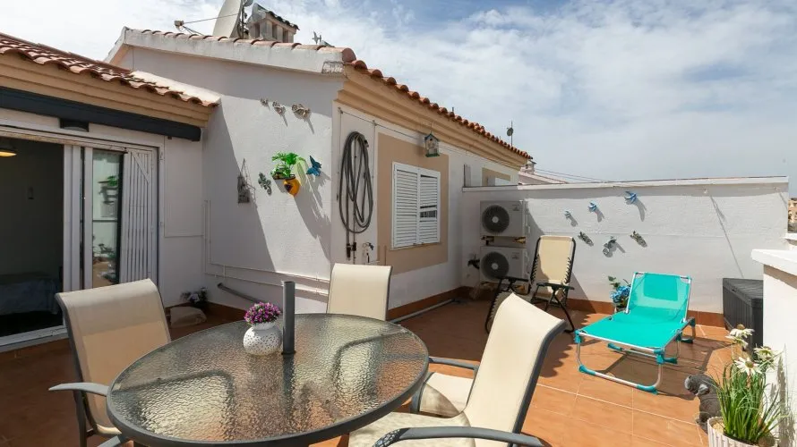 Penthouse de 89m² à Torrevieja, Spain No. 1100