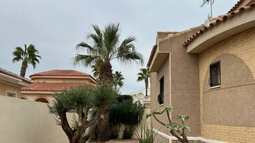 Villa de 3 chambres à Benijofar, Spain No. 241 № 4