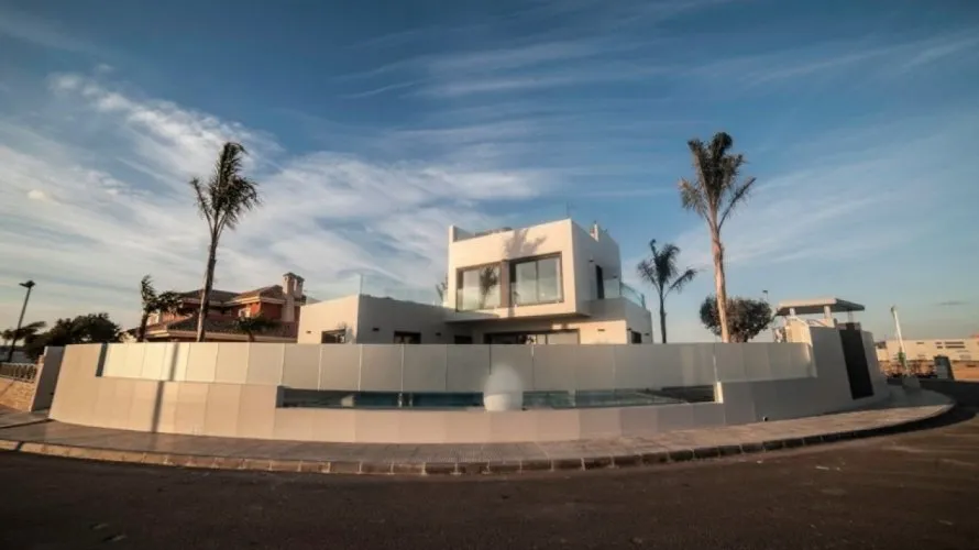 Villa de 157m² à La Zenia, Spain No. 251 № 24
