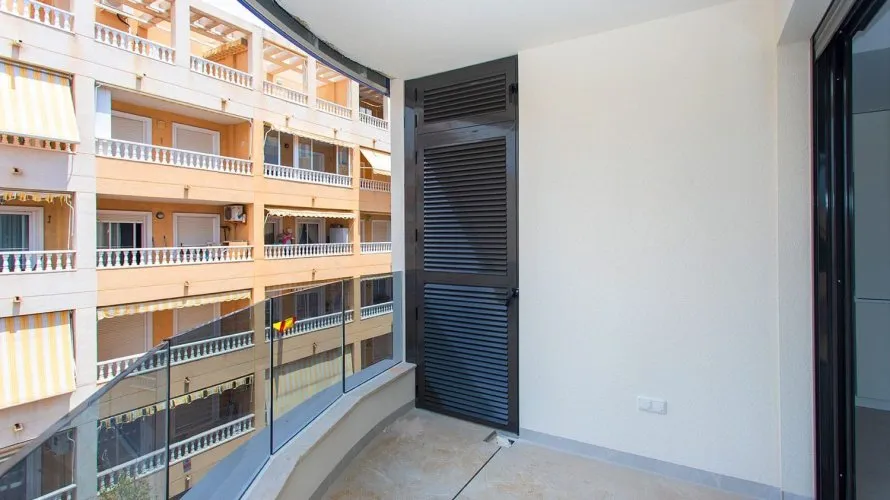 Apartment de 88m² à Torrevieja, Spain No. 1069 № 19