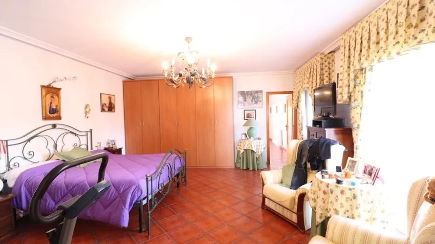 Apartment de 5 chambres à El Chaparral, Spain No. 562 № 11