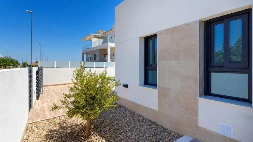 Villa de 3 chambres à Daya Nueva, Spain No. 275 № 21