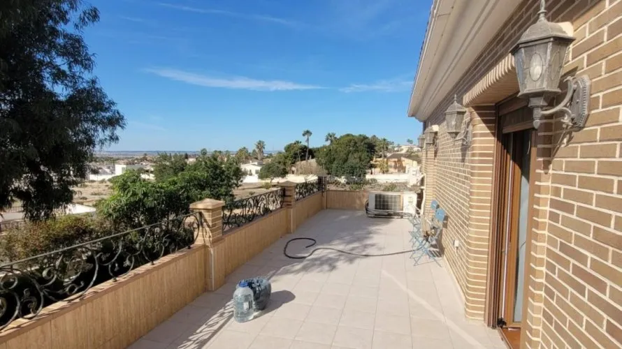 Villa de 5 chambres à Ciudad Quesada, Spain No. 548 № 17