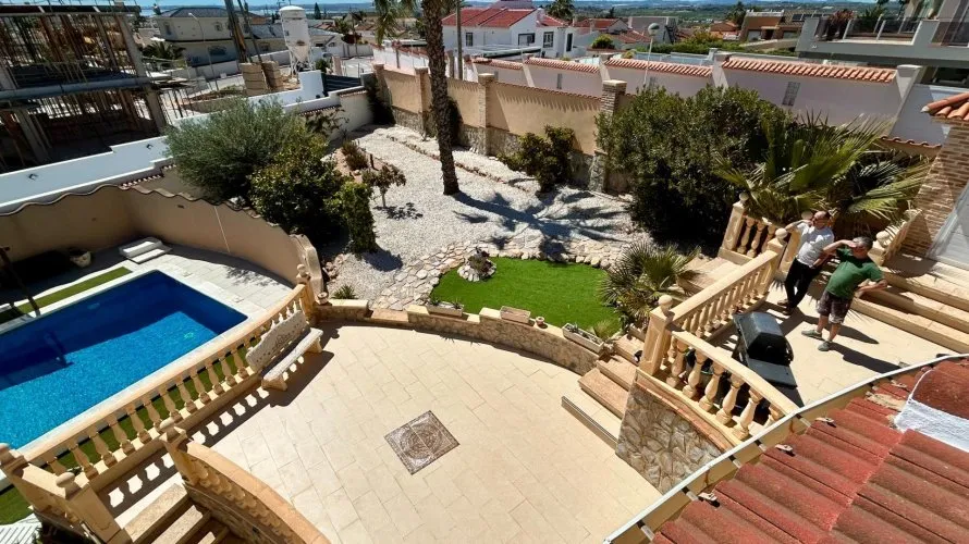 Villa de 5 chambres à Ciudad Quesada, Spain No. 1082 № 1