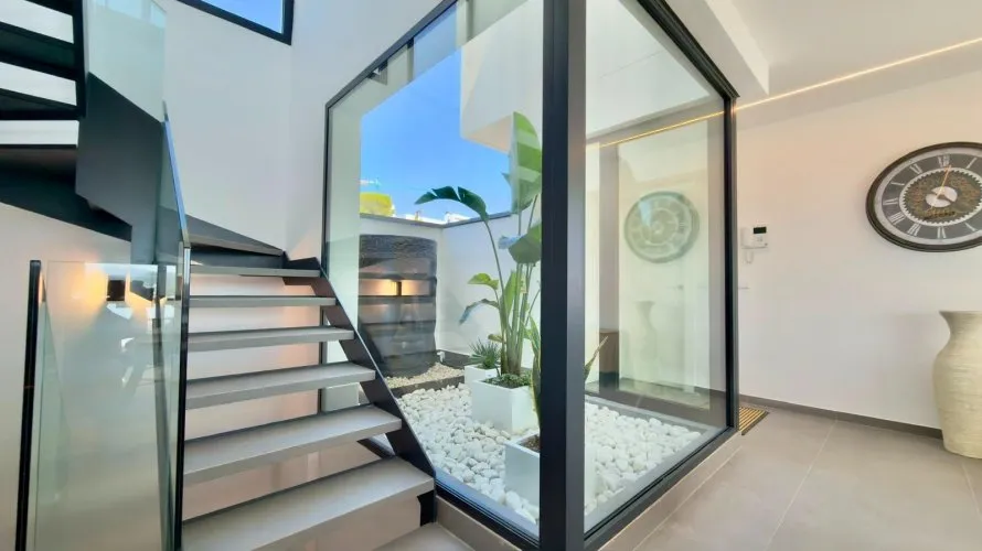 Villa de 3 chambres à Finestrat, Spain No. 1054 № 16