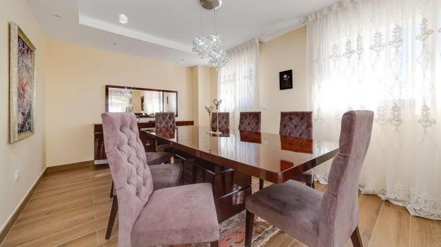 Villa de 461m² à Torrevieja, Spain No. 965 № 20