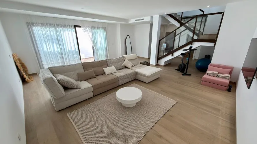 Villa de 5 chambres à Finestrat, Spain No. 1035 № 20