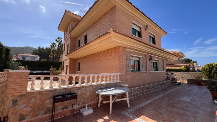 Villa de 480m² à Benidorm, Spain No. 656 № 5