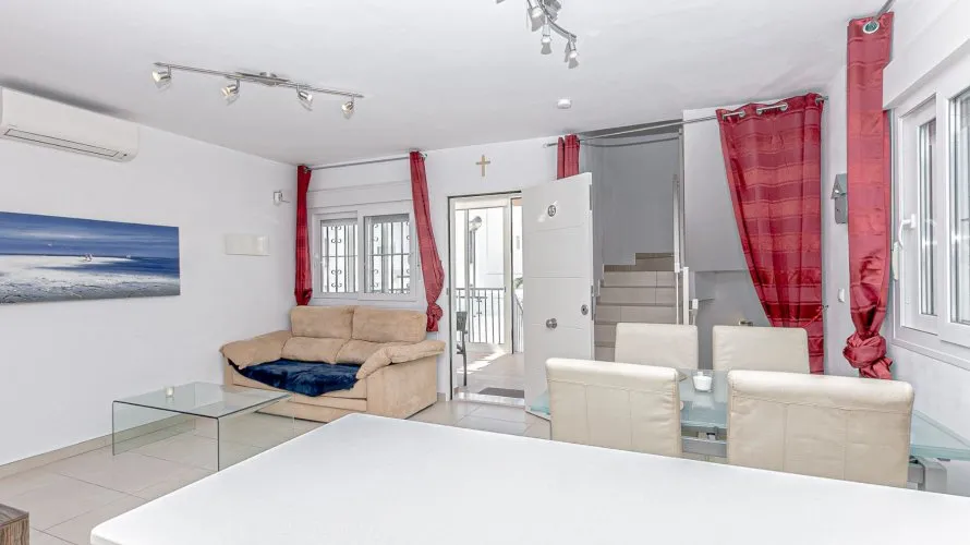 Villa de 143m² à San Fulgencio, Spain No. 1064 № 13