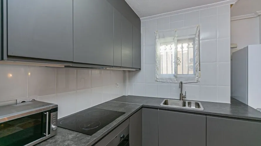 House de 74m² à Playa Flamenca II, Spain No. 1083 № 10