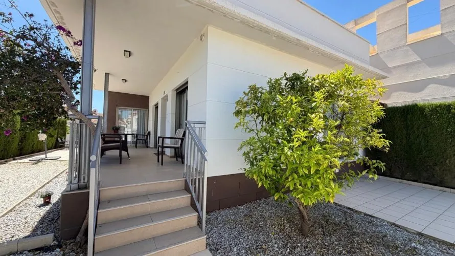 Villa de 4 chambres à Ciudad Quesada, Spain No. 1101 № 1