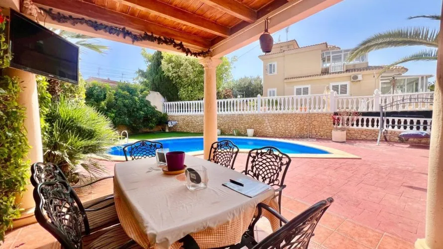 Villa de 3 chambres à Torrevieja, Spain No. 120 № 15
