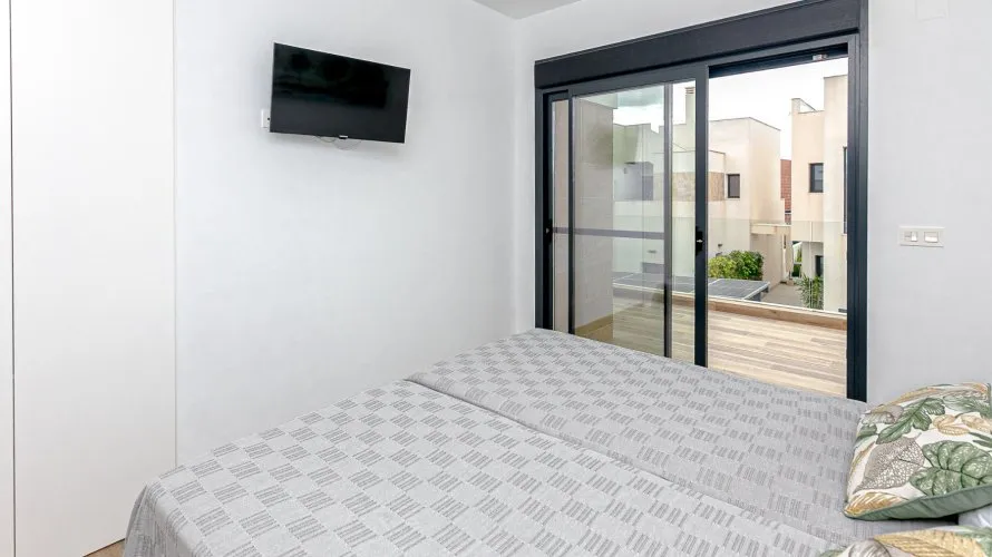 Villa de 120m² à Los Montesinos, Spain No. 894 № 3