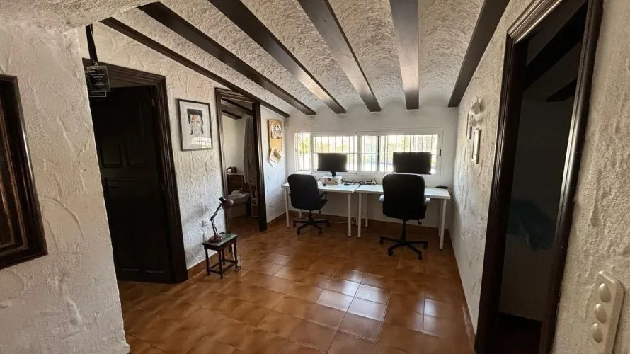 Villa de 4 chambres à Torrevieja, Spain No. 730 № 10