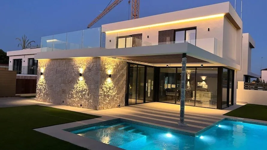 Villa de 3 chambres à Alicante, Spain No. 534 № 1