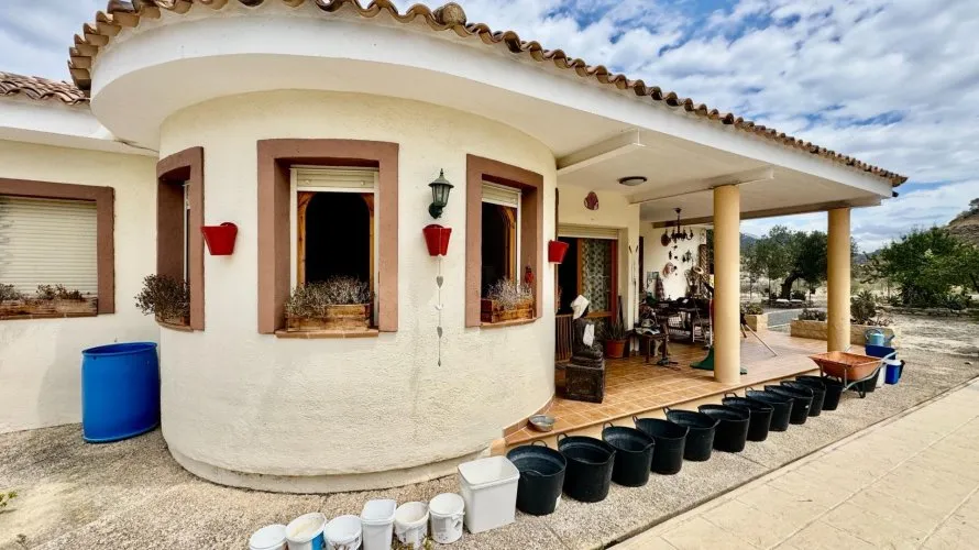 House de 3 chambres à Relleu, Spain No. 1233 № 13