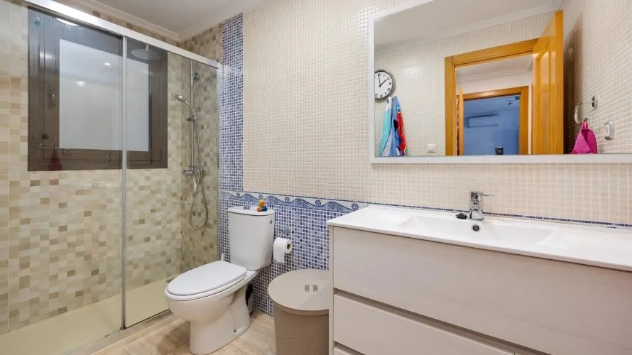 Apartment de 2 chambres à Torrevieja, Spain No. 1365 № 11