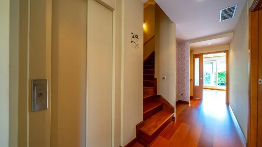Apartment de 3 chambres à Pozuelo de Alarcon, Spain No. 1404