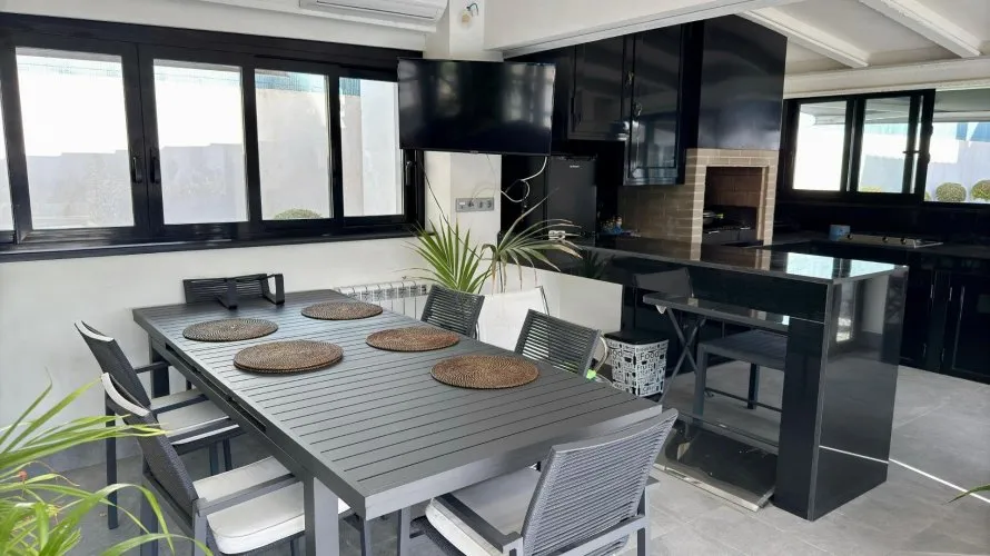 Villa de 5 chambres à San Juan, Spain No. 669 № 11