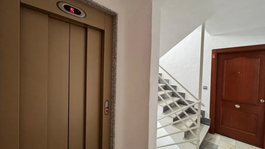 Apartment de 3 chambres à Torrevieja, Spain No. 1323 № 1