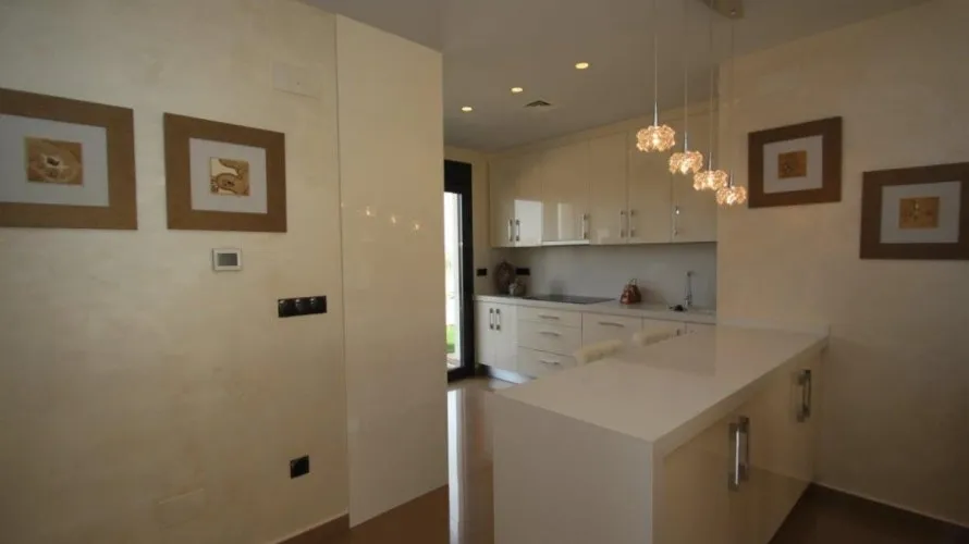 Villa de 157m² à Campoamor, Spain No. 249 № 10