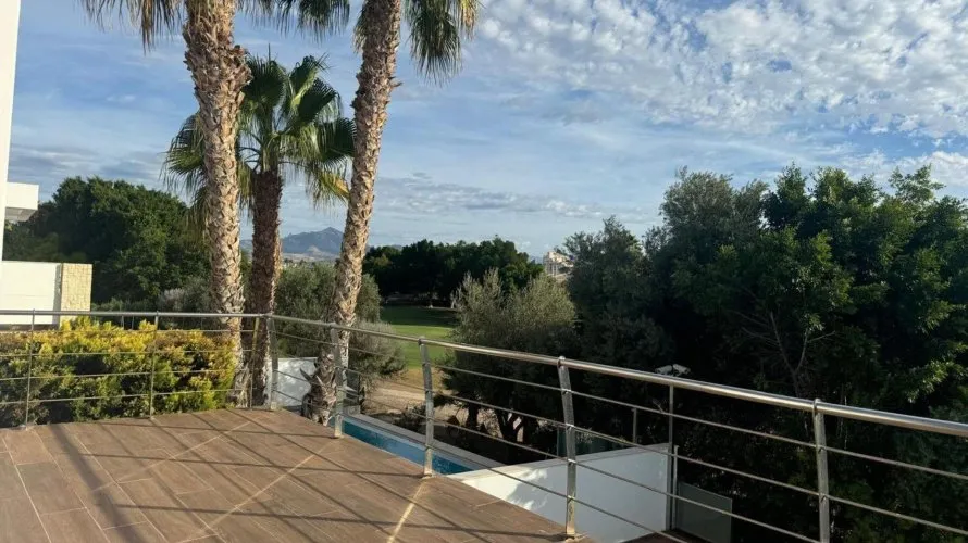 Villa de 5 chambres à Alicante, Spain No. 1239 № 6