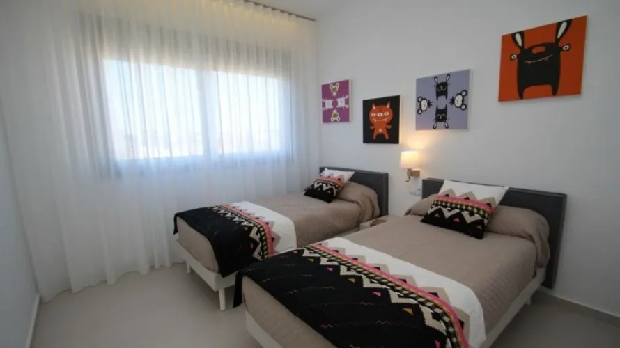 Villa de 197m² à La Zenia, Spain No. 252 № 8