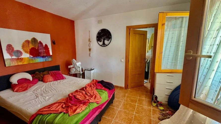 House de 3 chambres à Relleu, Spain No. 1233 № 1