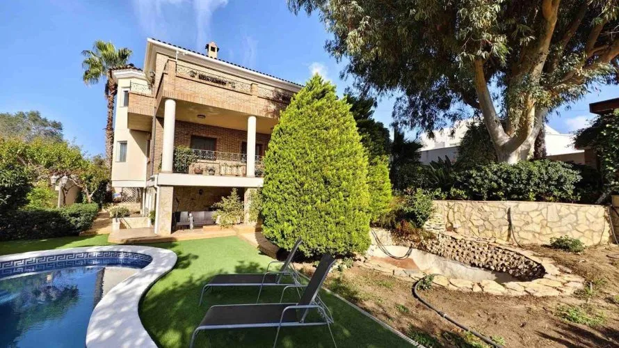 Villa de 5 chambres à Ciudad Quesada, Spain No. 105 № 2