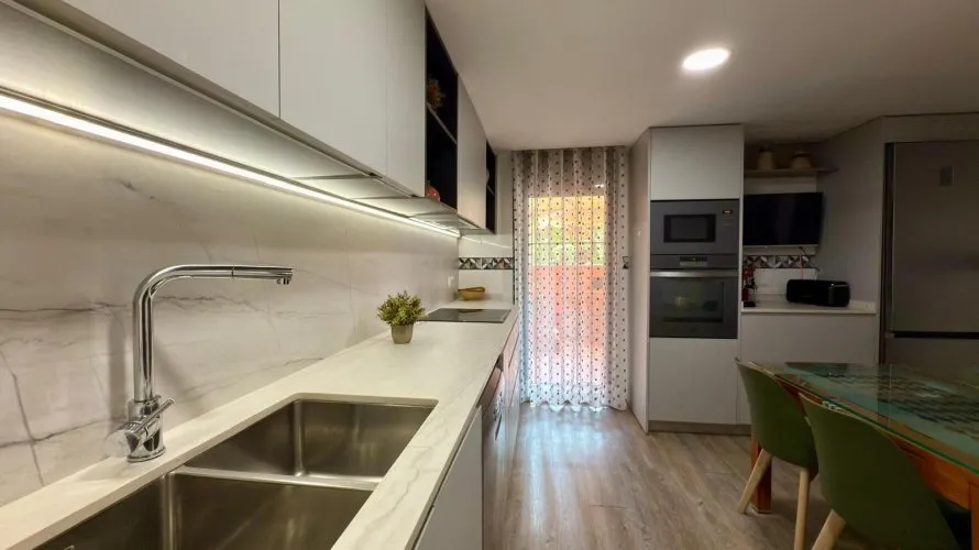 House de 4 chambres à Alicante, Spain No. 132 № 11