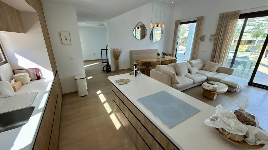 Villa de 5 chambres à Finestrat, Spain No. 1035 № 4