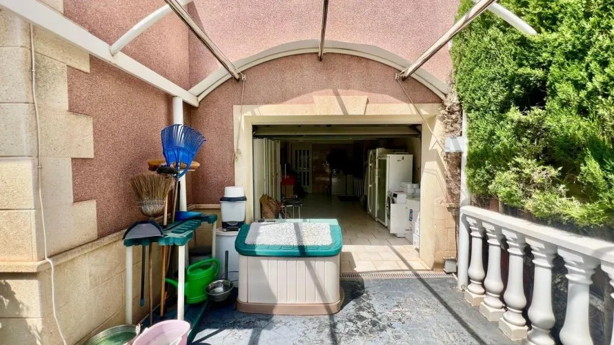 Villa de 3 chambres à Torrevieja, Spain No. 120 № 4