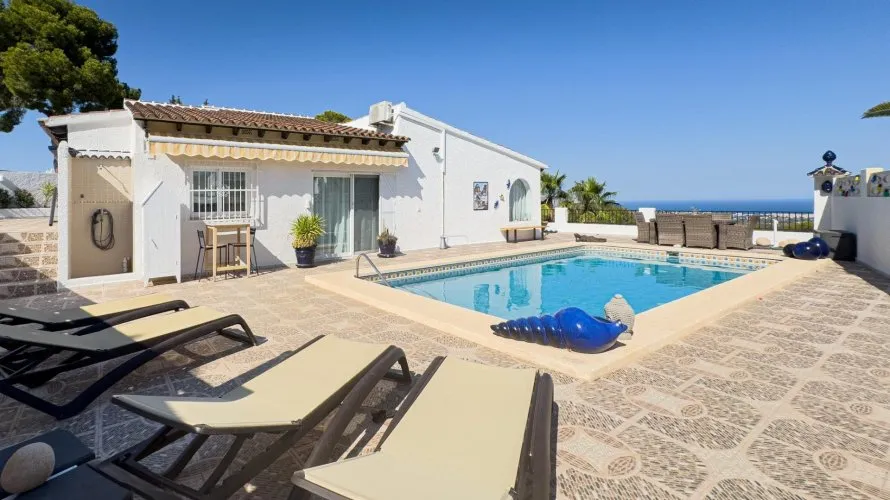 Villa de 3 chambres à La Nucia, Spain No. 1185