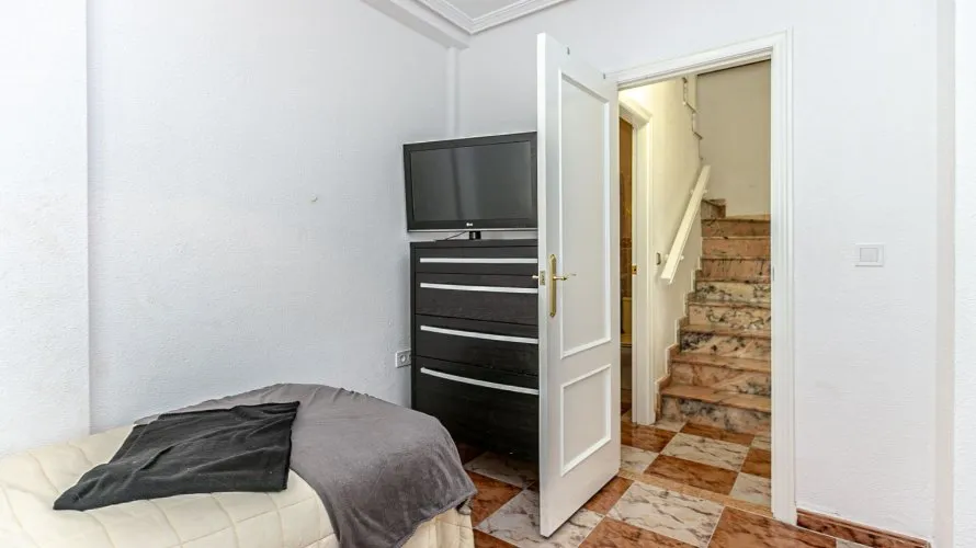House de 74m² à Playa Flamenca II, Spain No. 1083 № 15