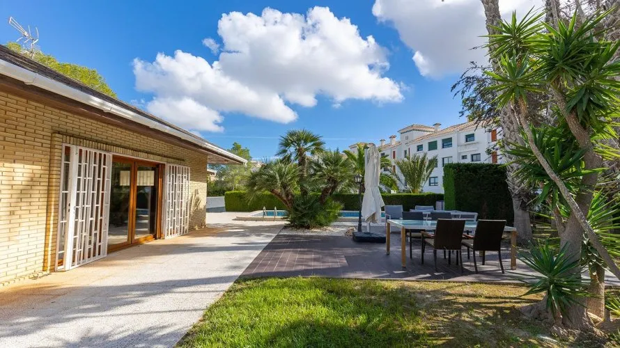 Villa de 5 chambres à Campoamor, Spain No. 1017 № 8