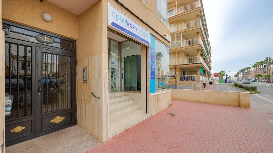 Apartment de 2 chambres à Torrevieja, Spain No. 2756 № 2