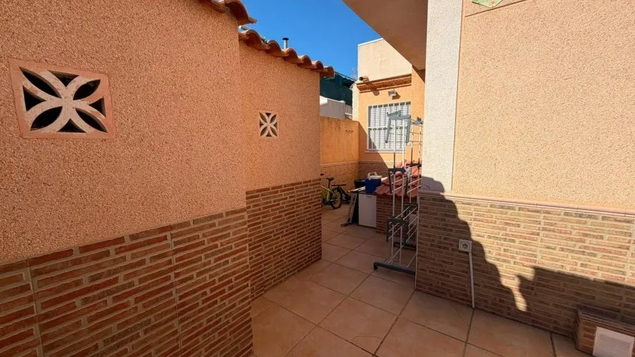 House de 3 chambres à Torrevieja, Spain No. 1534 № 22