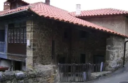 Villa de 71m² à Oviedo, Spain No. 2749