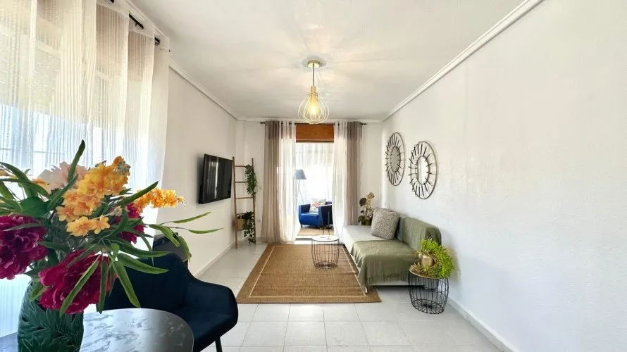 Apartment de 1 chambre à Torrevieja, Spain No. 2770 № 10